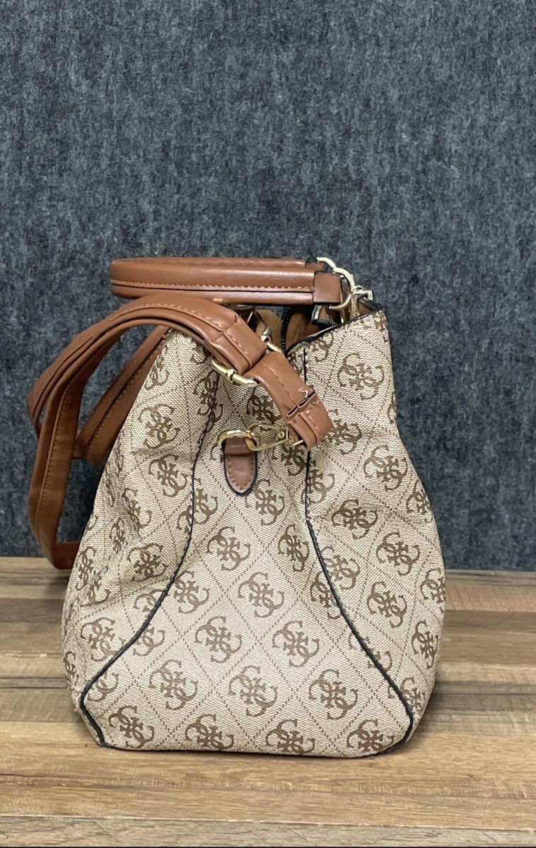 Guess Beige Monogram Noelle Girlfriend Satchel Handbag Crossbody Gold Hardware