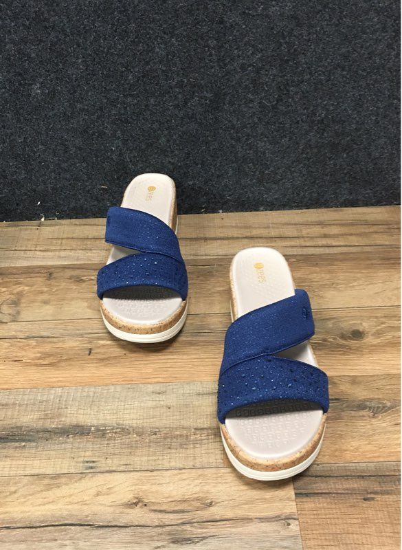 Bzees Riviera Bright Navy Blue Sparkle Wedge Sandals Women's Size 9M