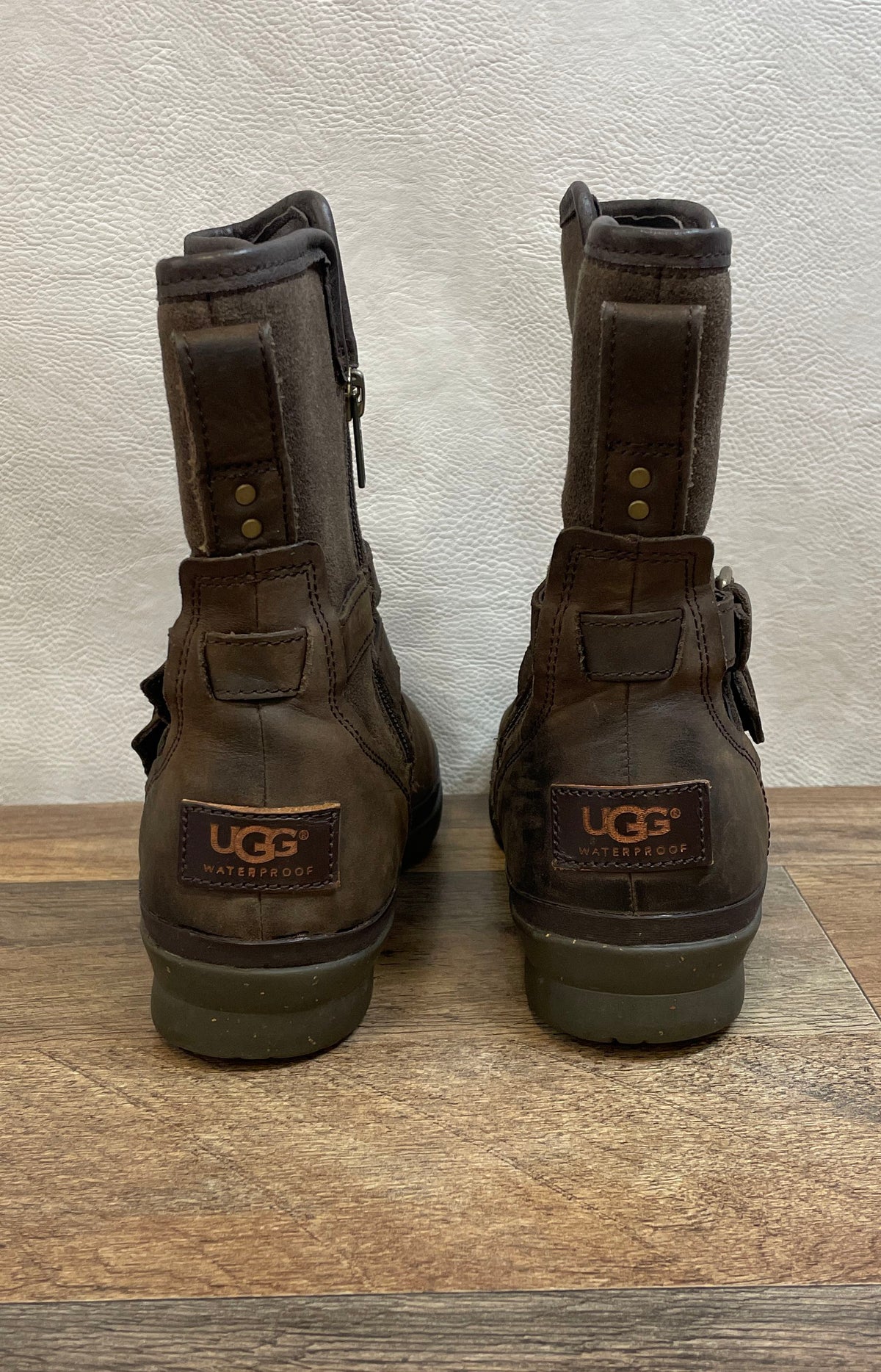 UGG Simmens Dark Brown Waterproof Leather Suede Buckle Boots Women's Size 6