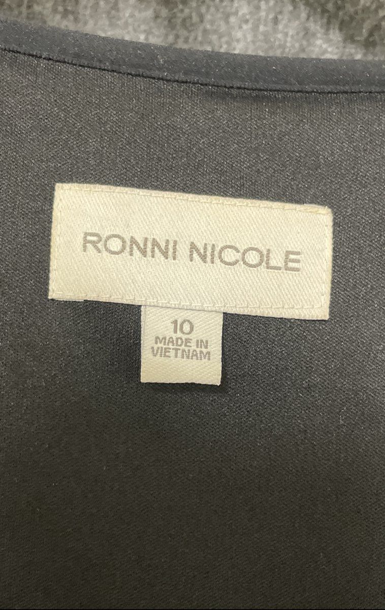 Ronni Nicole Women's Black Beige Tiered Ruffle Scroll Sheath Dress Sz 10
