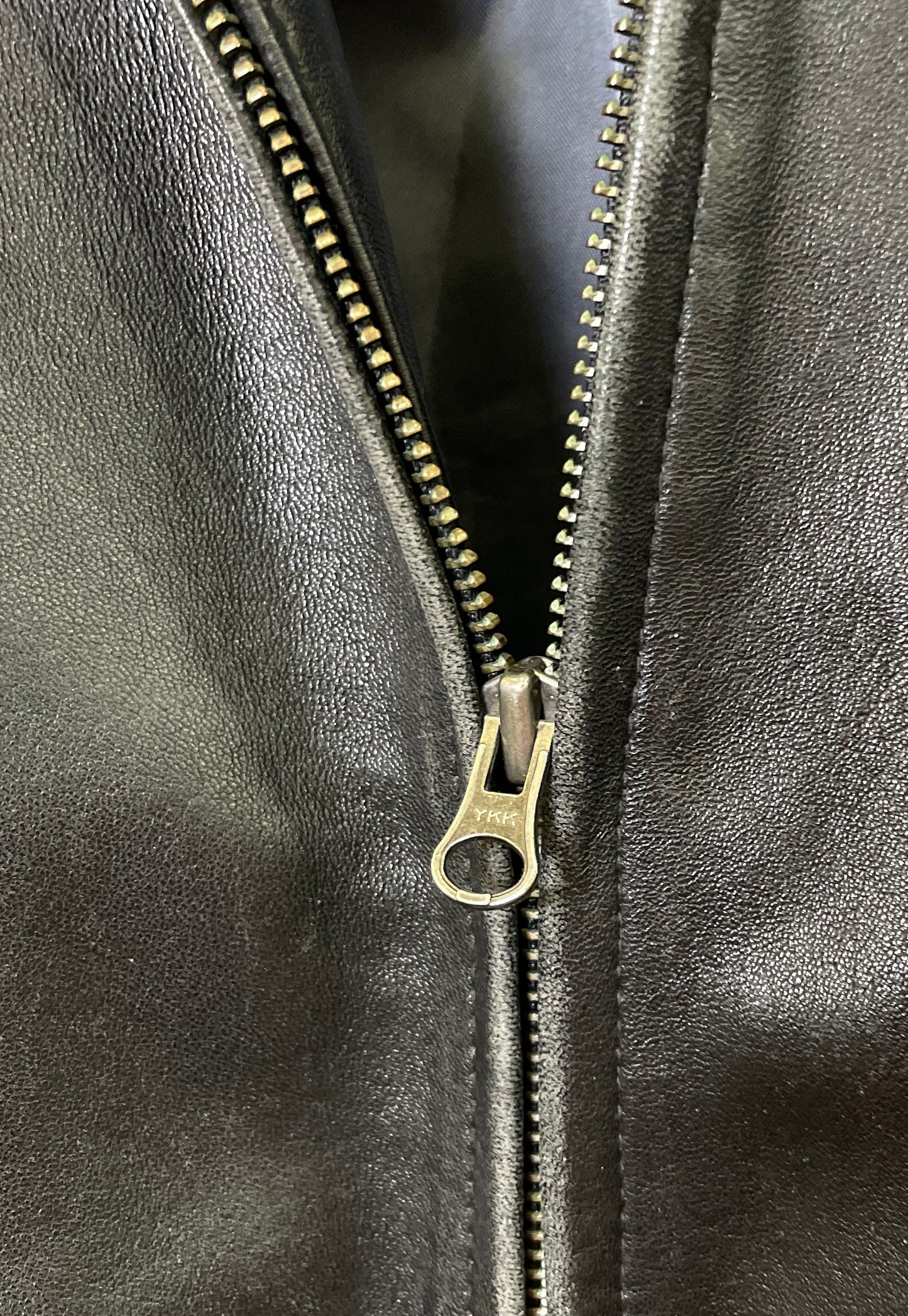Van Heusen Men's Black Leather Bomber Jacket Full Zip Elastic Waist Sz L