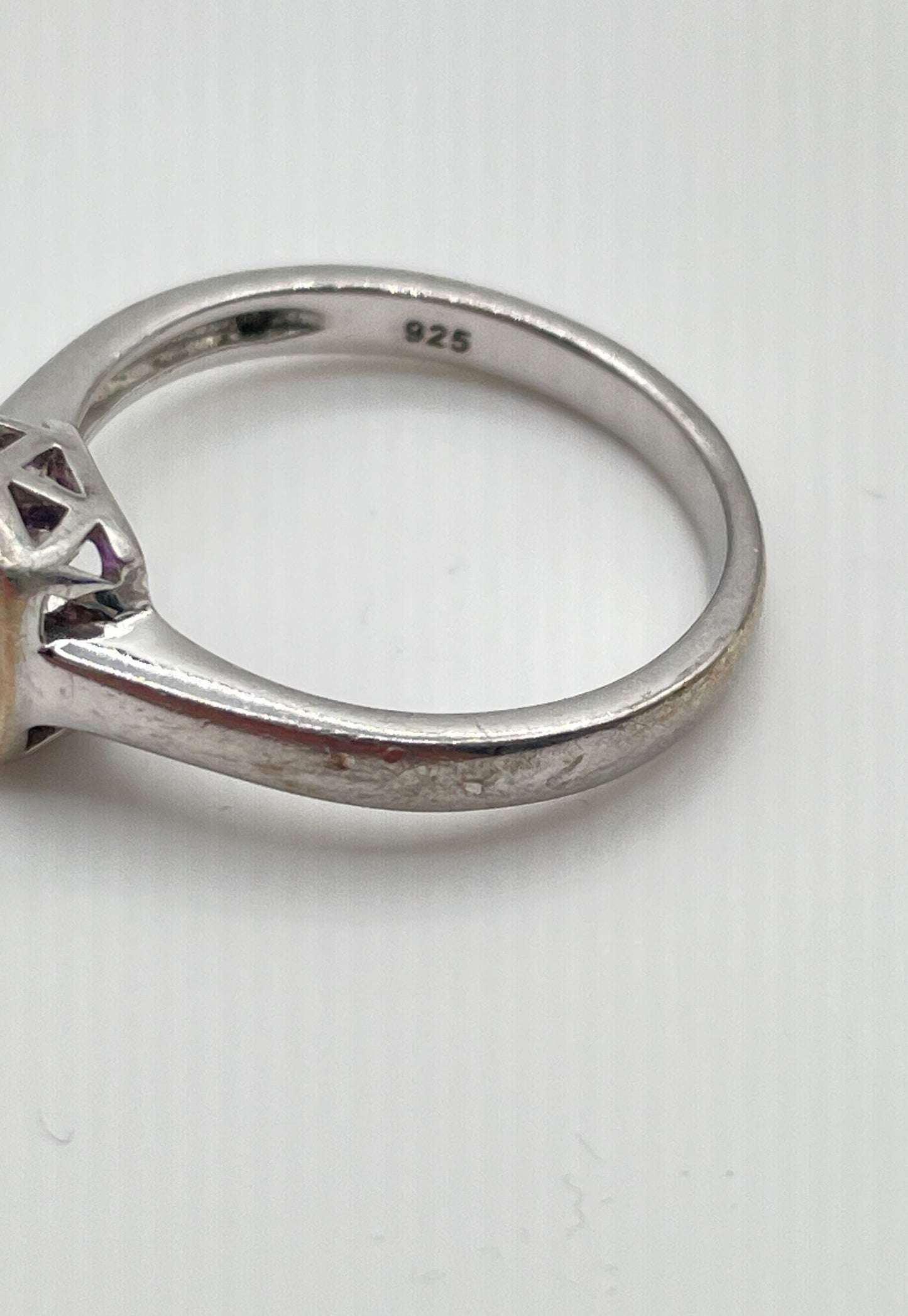 925 Sterling Silver Amethyst Solitaire Ring 2.9g