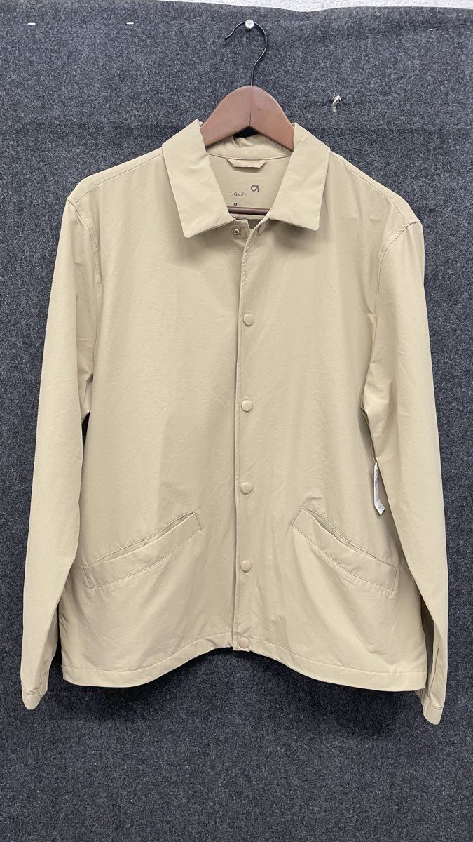 Gapfit Men's Tan Lightweight Coach's Jacket Snap Front Stretch Sz M NWT