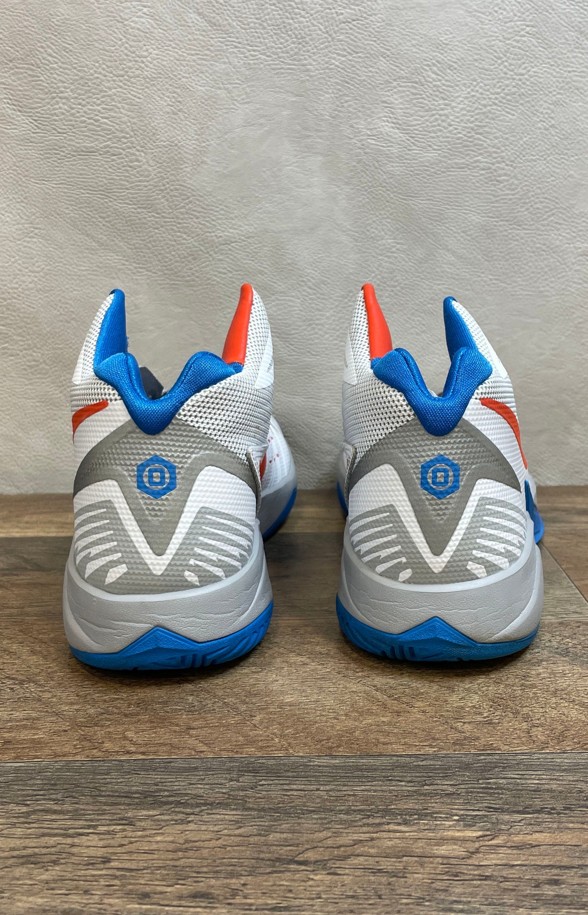 Nike Zoom Hyperfuse 2014 White Blue Red Basketball Shoes Size 8.5