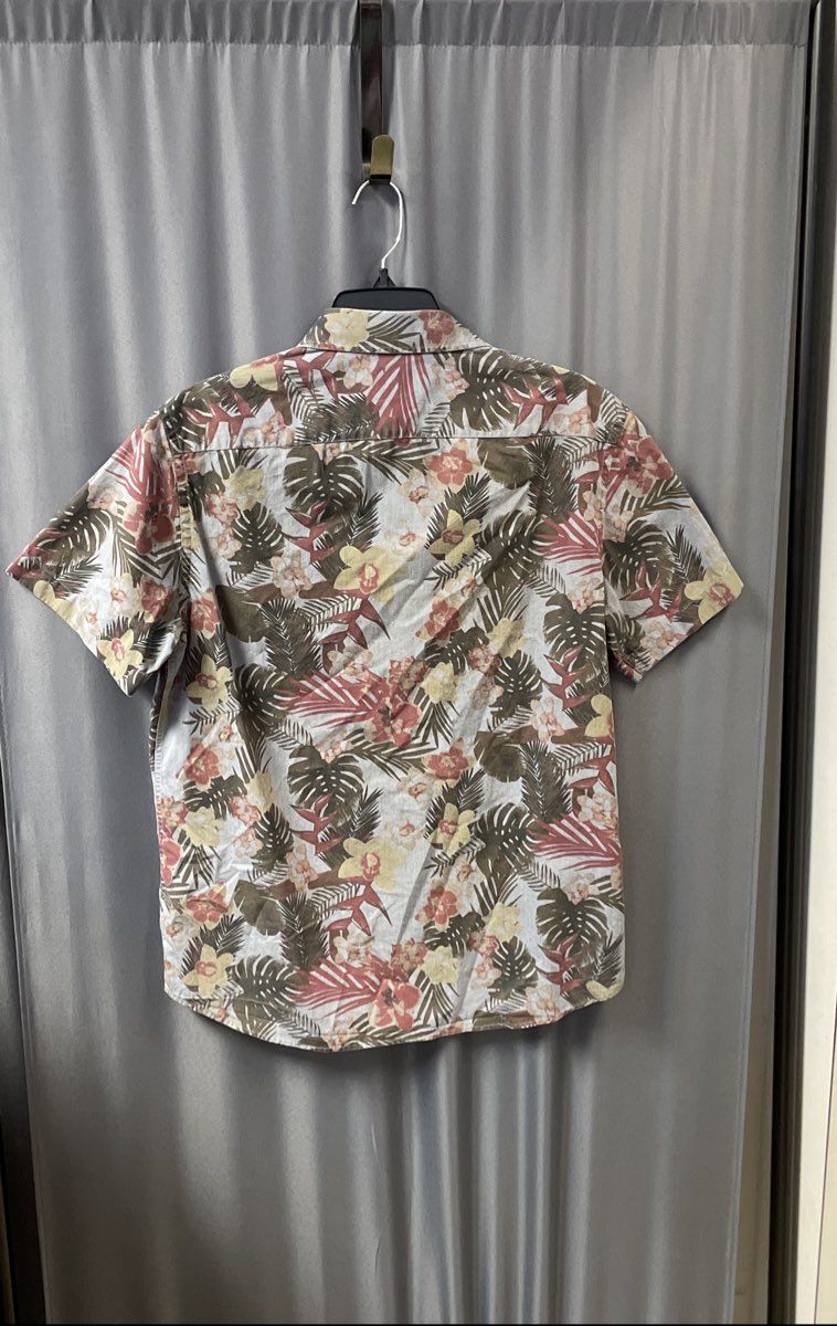 UNTUCKit Men's Gray Tropical Floral Slim Fit Short Sleeve Button Down Shirt L