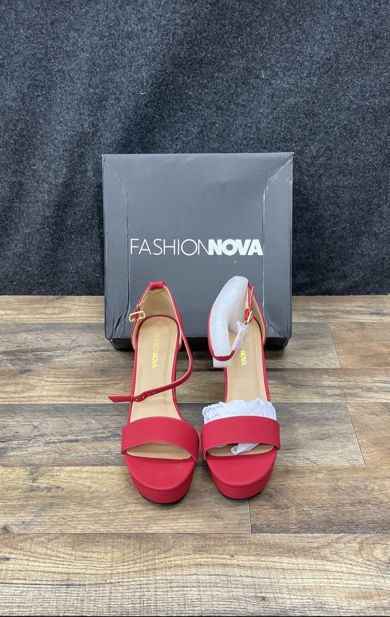 Fashion Nova Thomas 52 Red Platform Block Heel Sandals Women's Size 7 DSWB