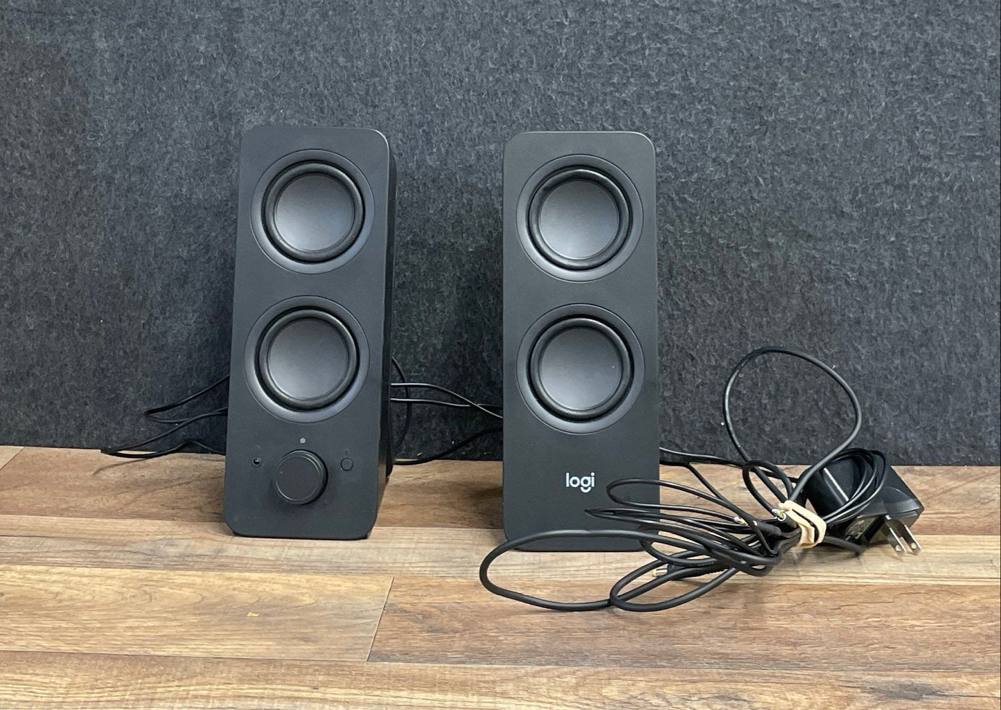 Logitech Logi 2.0 Multimedia Computer Speakers Wired Black Headphone Jack