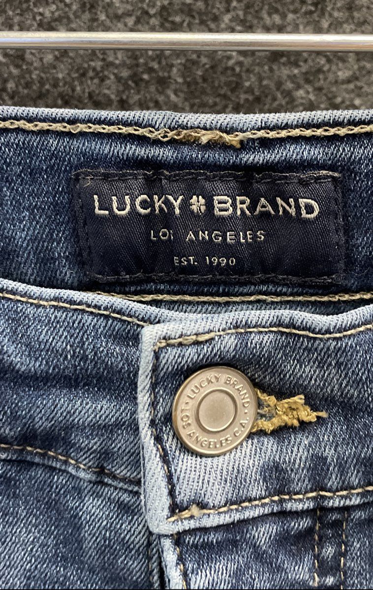 Lucky Brand Women's Blue Ankle Jeans Medium Wash Distressed Pockets Size 4/27