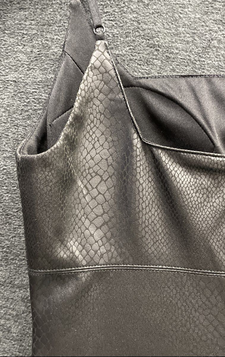 Bebe Women's Black Snakeskin Embossed Faux Leather Bodycon Sheath Dress Sz XS