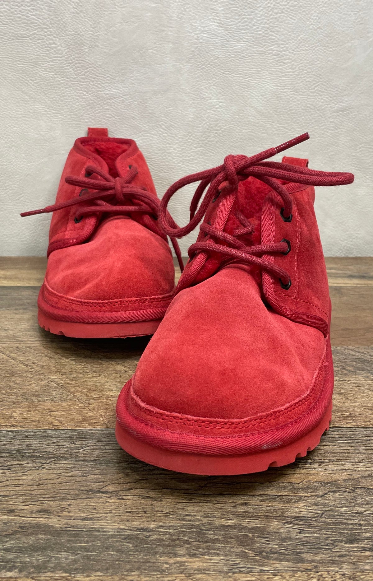 UGG Neumel Red Suede Sheepskin Lined Women's Chukka Boots Size 6