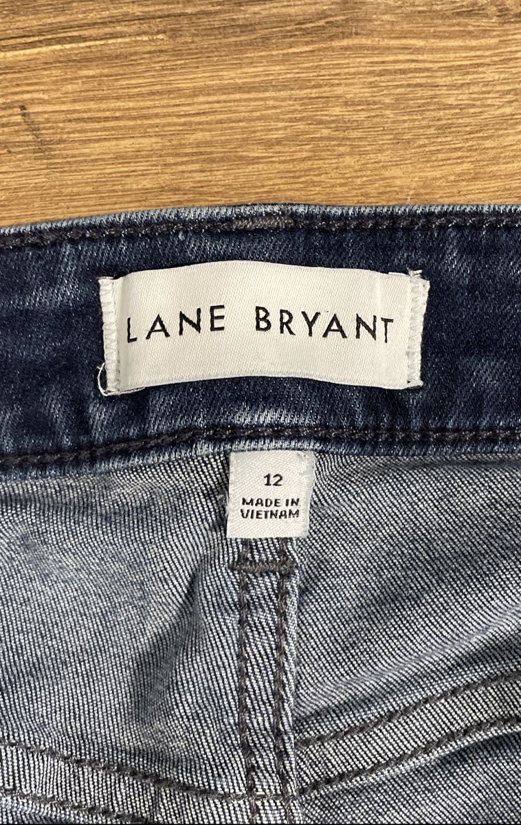 Lane Bryant Women's Blue Medium Wash Straight Leg Repreve Stretch Jeans Sz 12