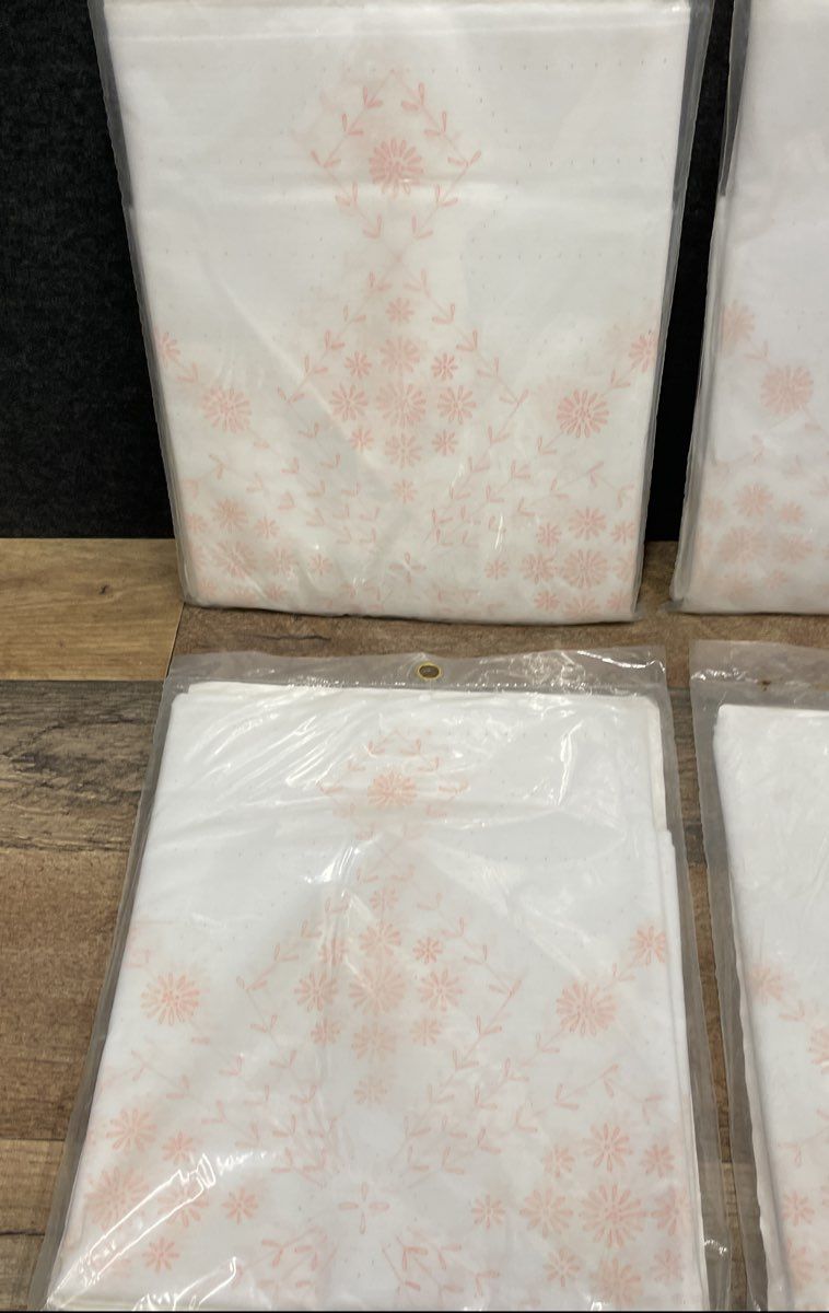 Vintage Vogart Crafts Stamped Quilt Blocks Daisy Triangles 18 Inch Sq Lot of 4