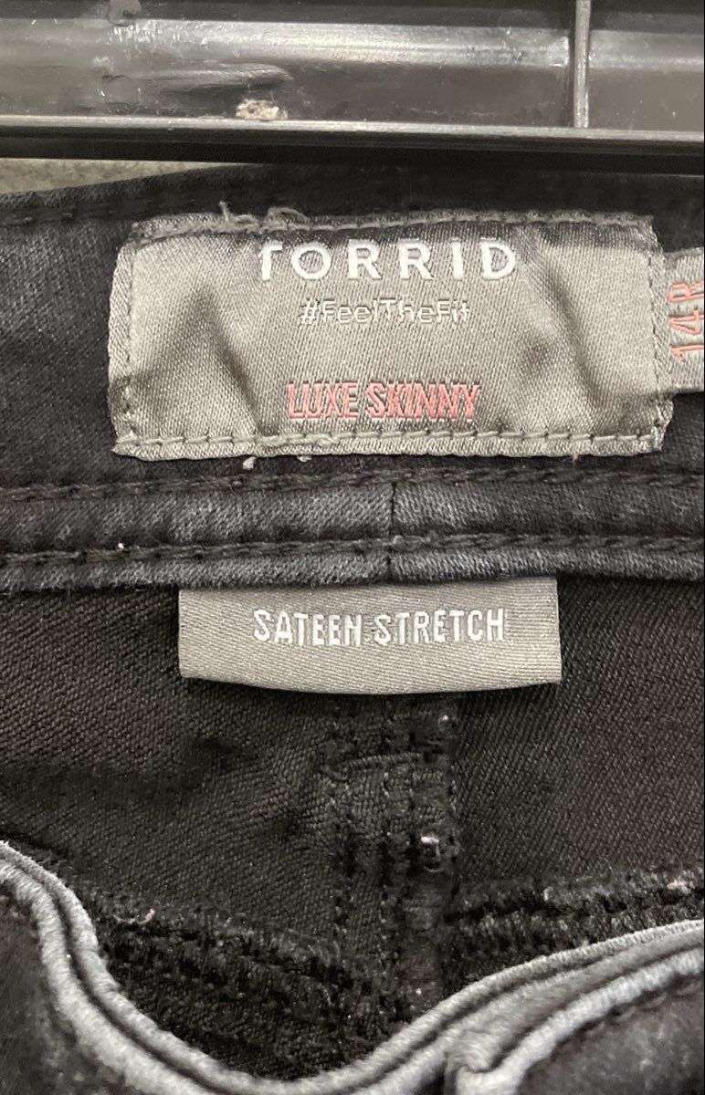 Torrid Women's Black Luxe Skinny Sateen Stretch Jeans Size 14R