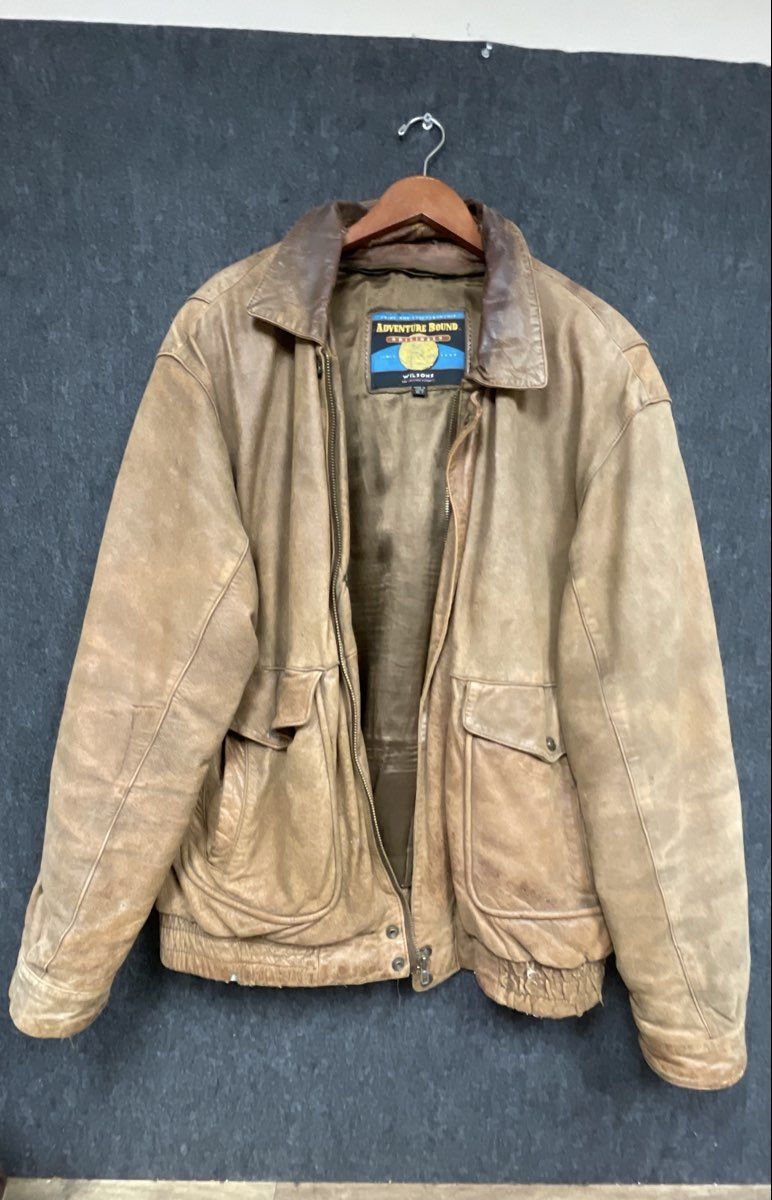 Vintage 90s Wilsons Leather Men's Adventure Bound Bomber Jacket Tan XLT