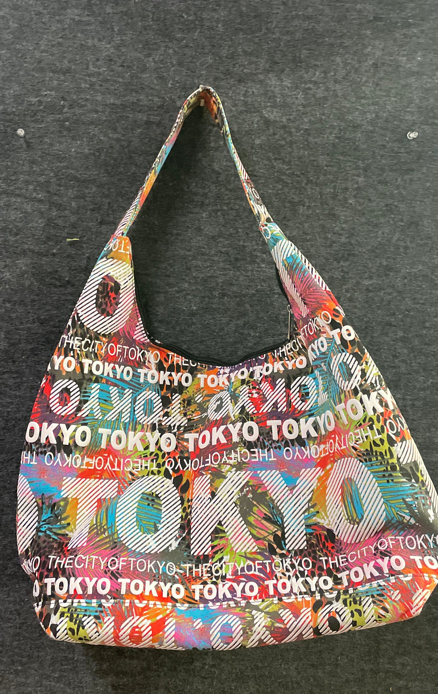 Robin Ruth Women's Tokyo City Souvenir Shoulder Bag Multicolor Tropical Canvas