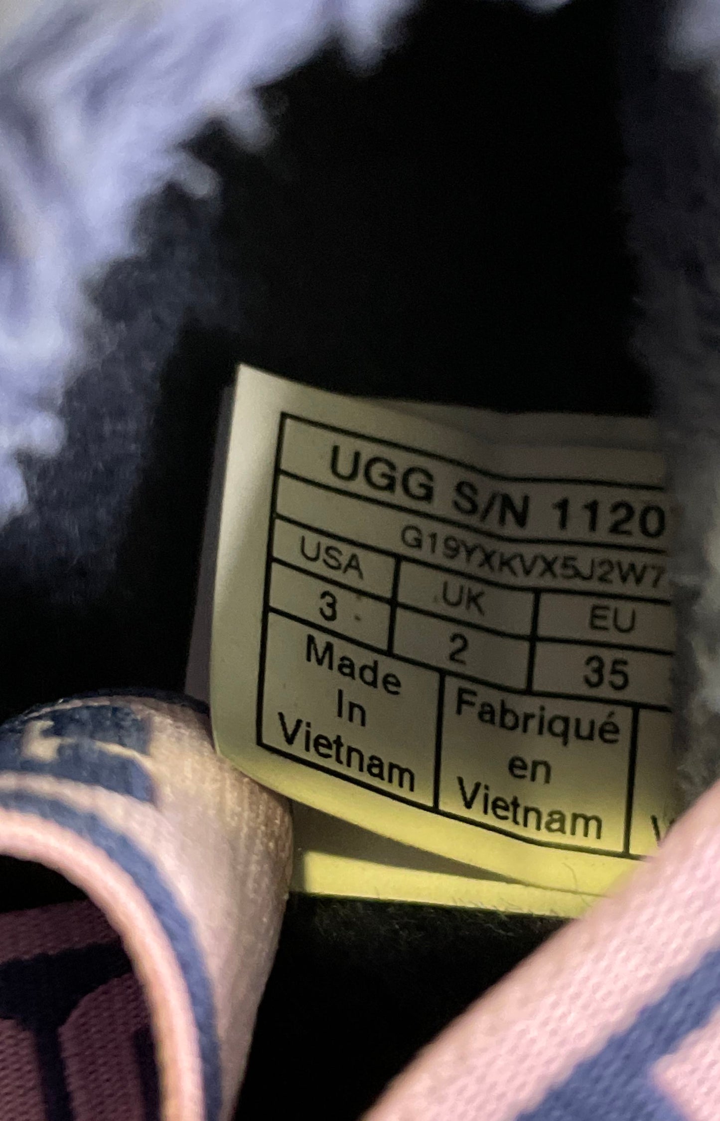 UGG Fluff Yeah Slide Pink Blue Marble Sheepskin Slipper Slides Kids Size 3