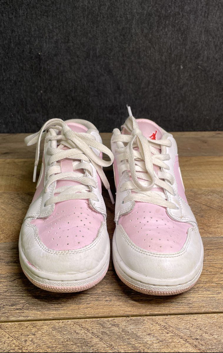 Nike Air Jordan 1 Low Pink Foam White Youth Sneakers Size 4Y