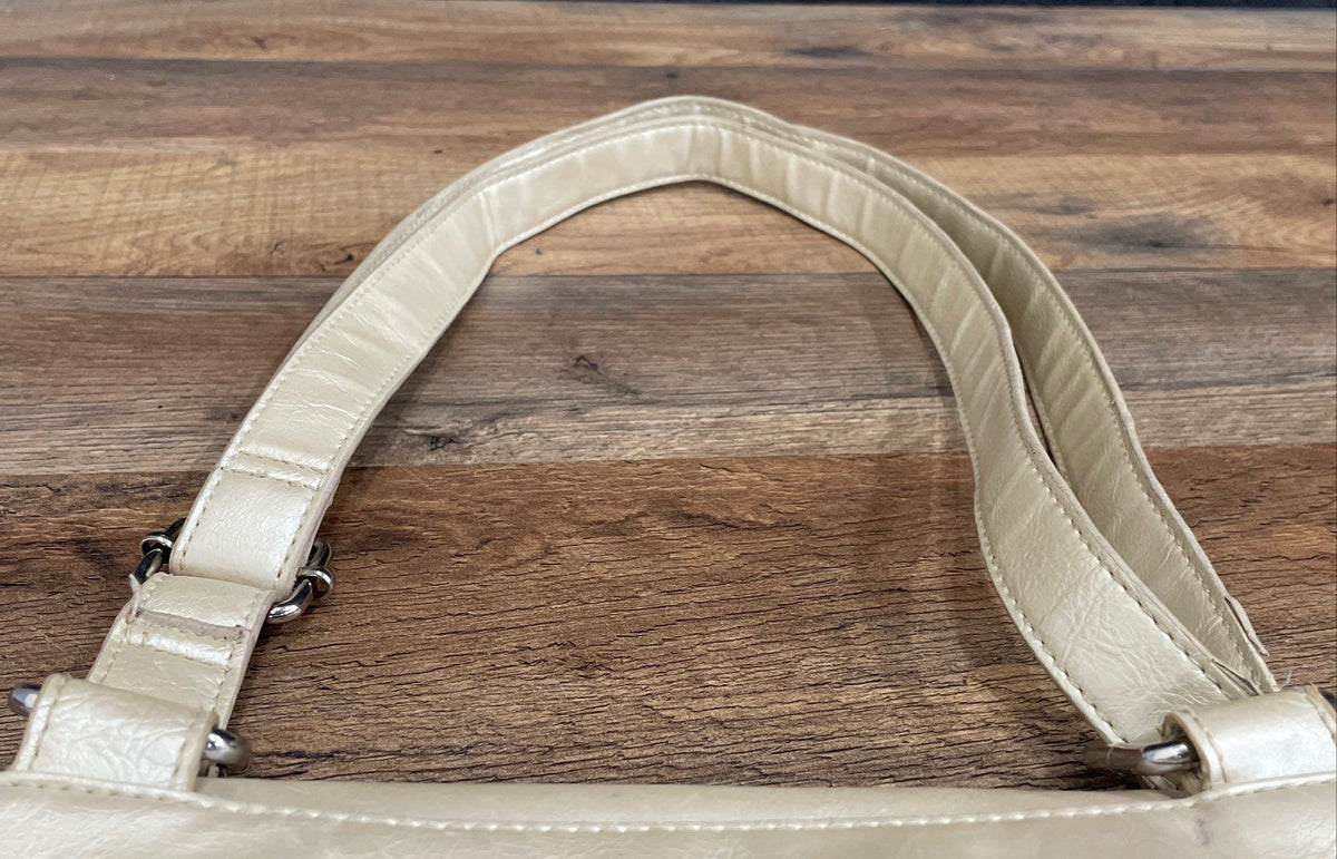 Apt. 9 White Leather Crossbody Shoulder Bag Front Flap Zipper Pocket