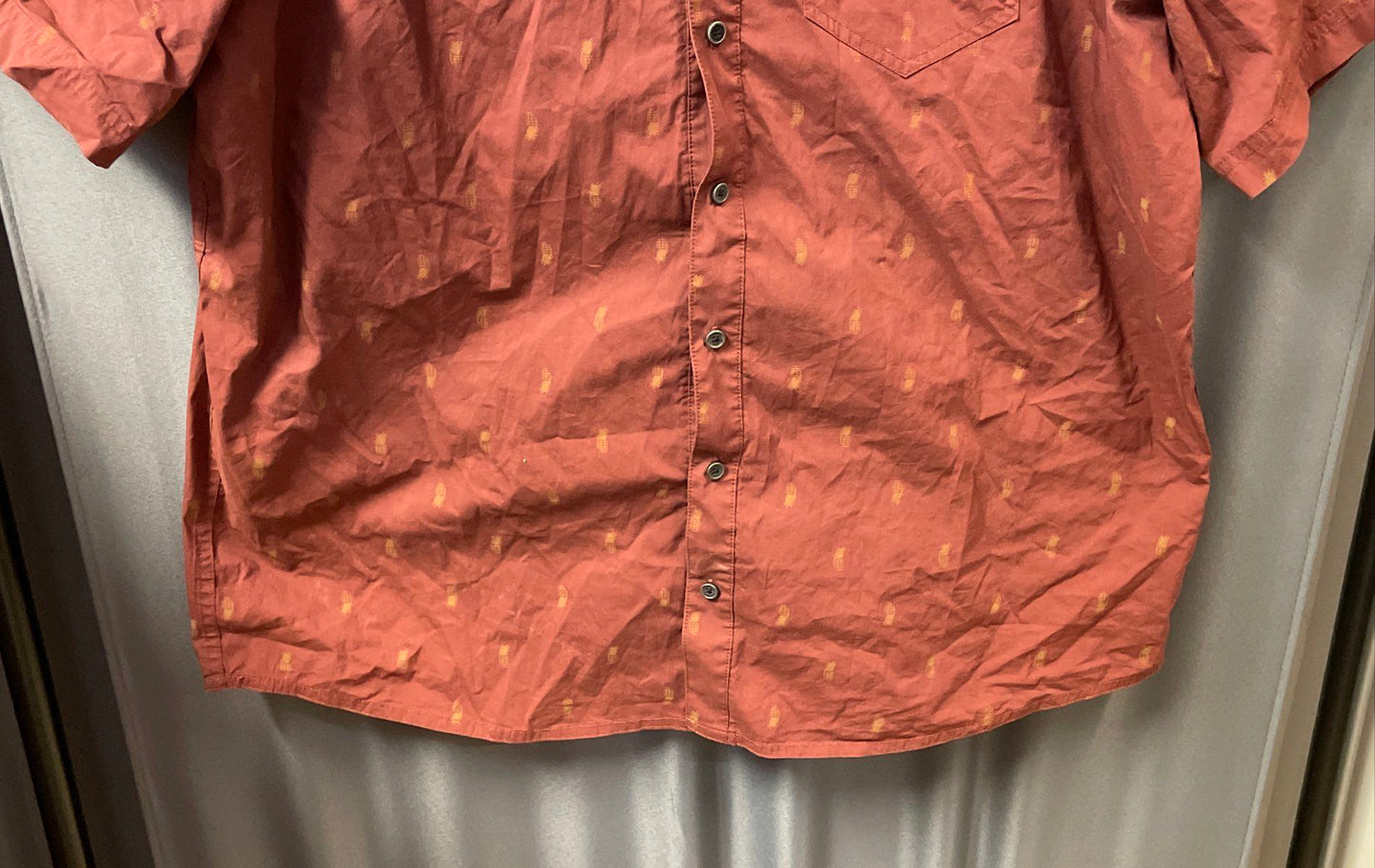 5.11 Tactical Men's Burgundy Pineapple Grenade Print Short Sleeve Shirt Sz L