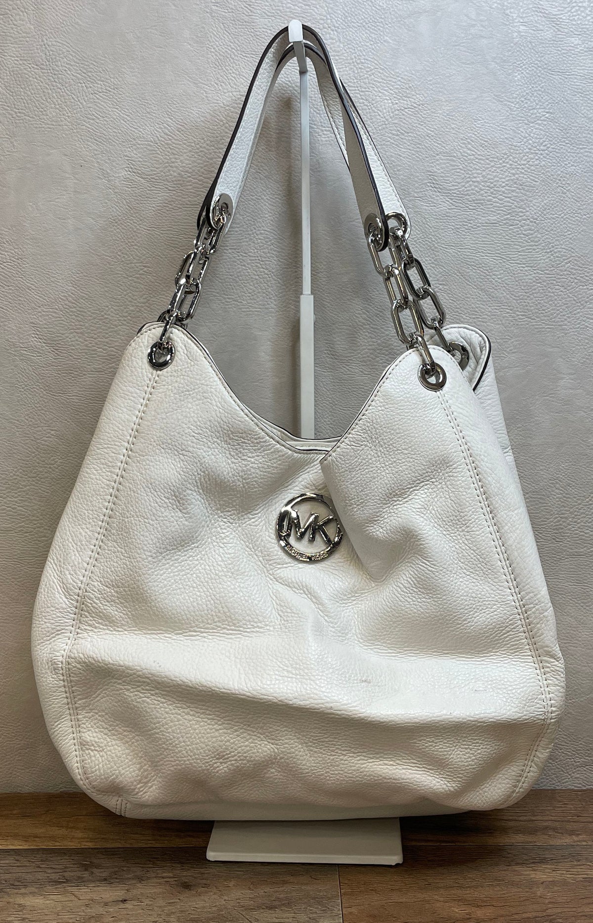 Michael Kors White Pebbled Leather Shoulder Bag Hobo Silver Chain MK Logo