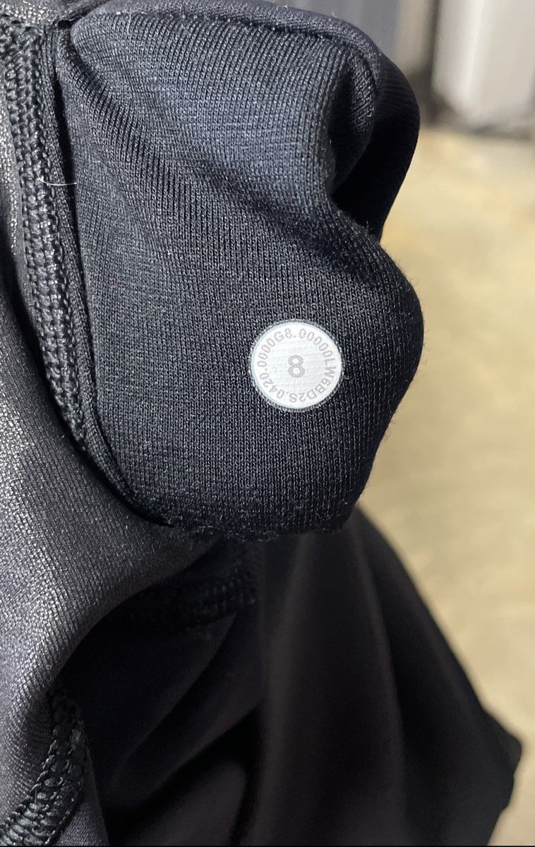 Lululemon Women's Black Coated Wunder Under High Rise Tight Leggings Sz 8