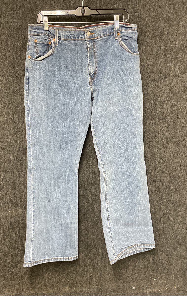 Levi's Women's Light Wash Stretch Straight Leg Denim Jeans Sz 16 S