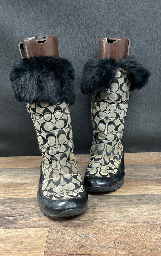 Coach Joyous Signature C Monogram Winter Snow Boots Faux Fur Size 8B