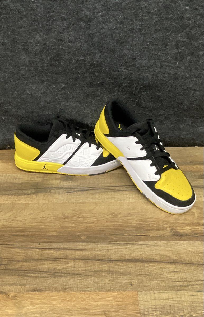 Air Jordan Nu Retro 1 Low Tour Yellow Black White DV5141-017 Size 9