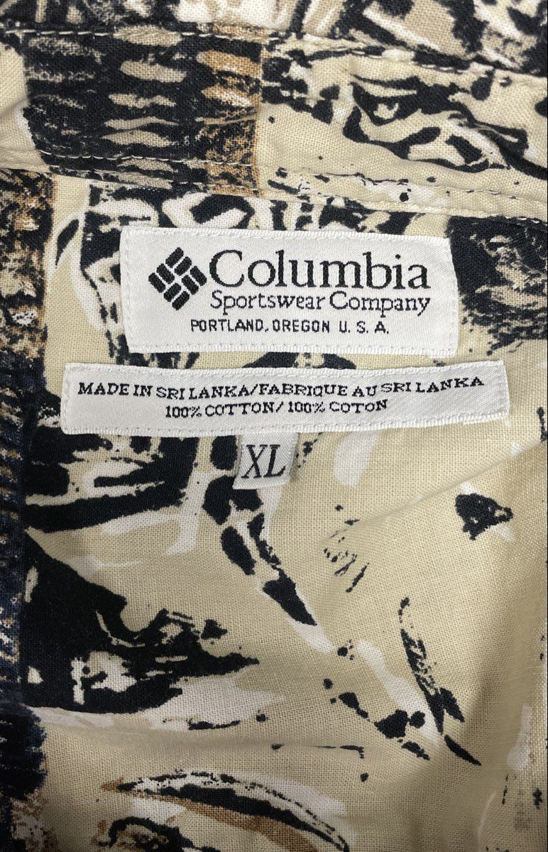 Columbia Men's Vintage 90s Fish Print Short Sleeve Button Up Shirt Tan Black XL
