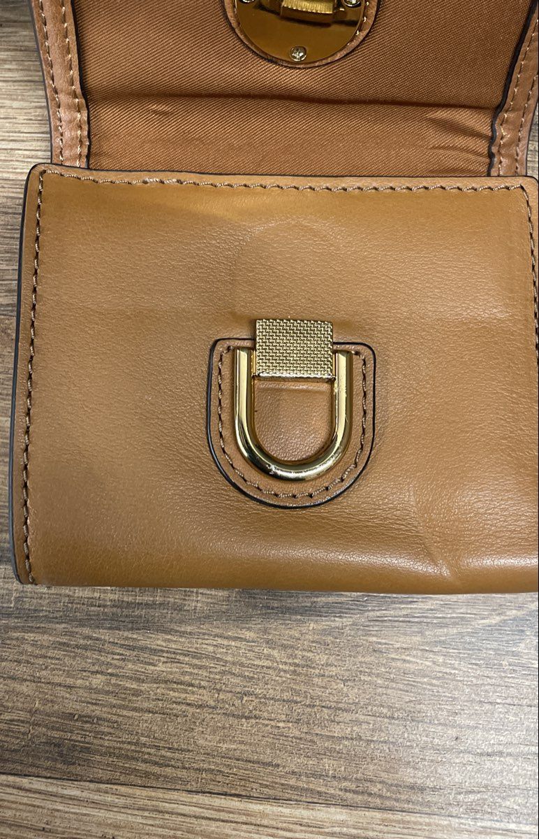 Fossil Tan Brown Leather Tri-fold Compact Wallet Gold Hardware Push Lock