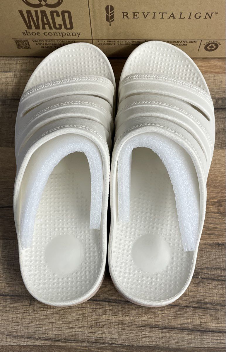 Revitalign Cabana Slide Sandshell Women's Sandals Size 9W NIB