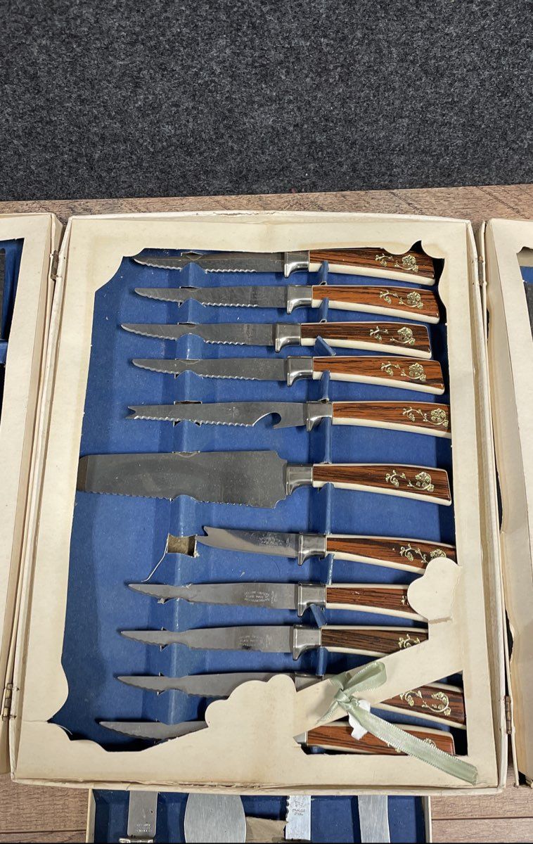 Lifetime Cutlery 19pc Gourmet Knife Bar Set Stainless Faux Wood Handle Vintage