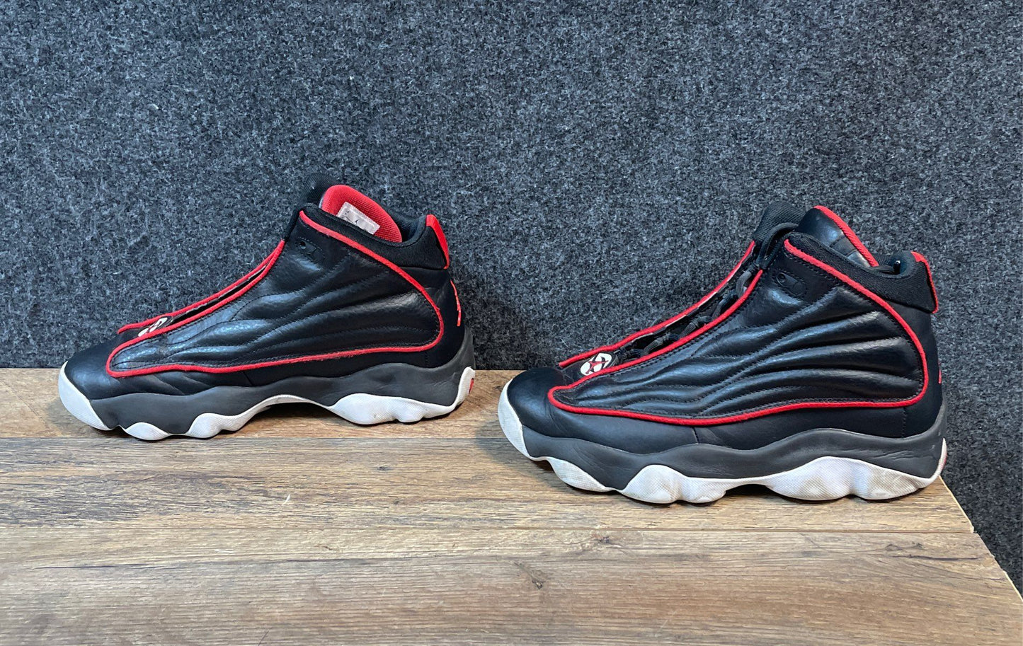 Jordan Pro Strong Black Gym Red GS Sneakers Youth Size 7Y