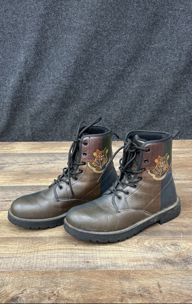 Harry Potter Hogwarts Crest House Colors Brown Lace-Up Combat Boots Size 9