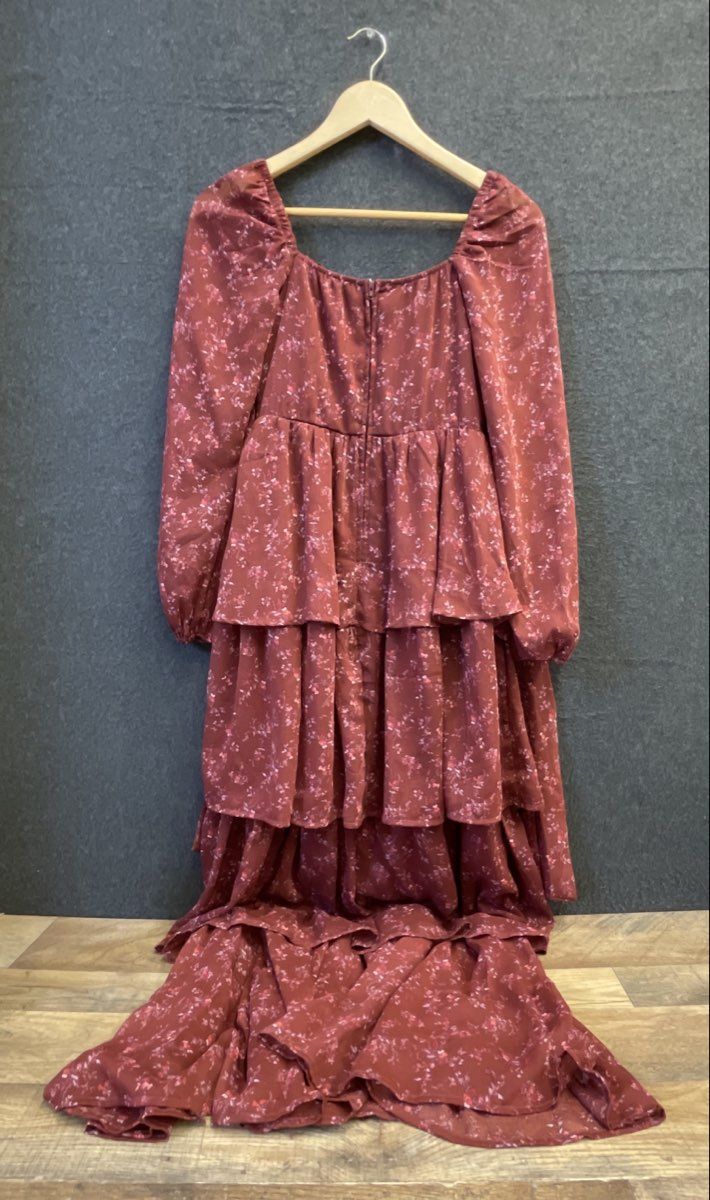 Francesca's Women's Martina Tiered Maxi Dress Burgundy Floral Long Sleeve XS