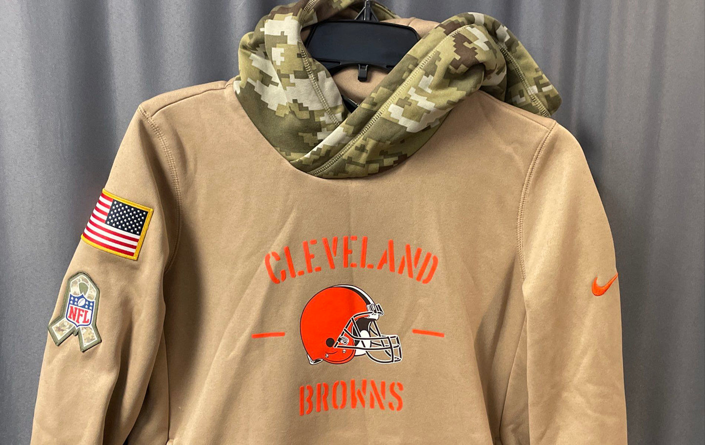 Nike Men's Cleveland Browns Salute to Service Pullover Hoodie Khaki Camo Sz S