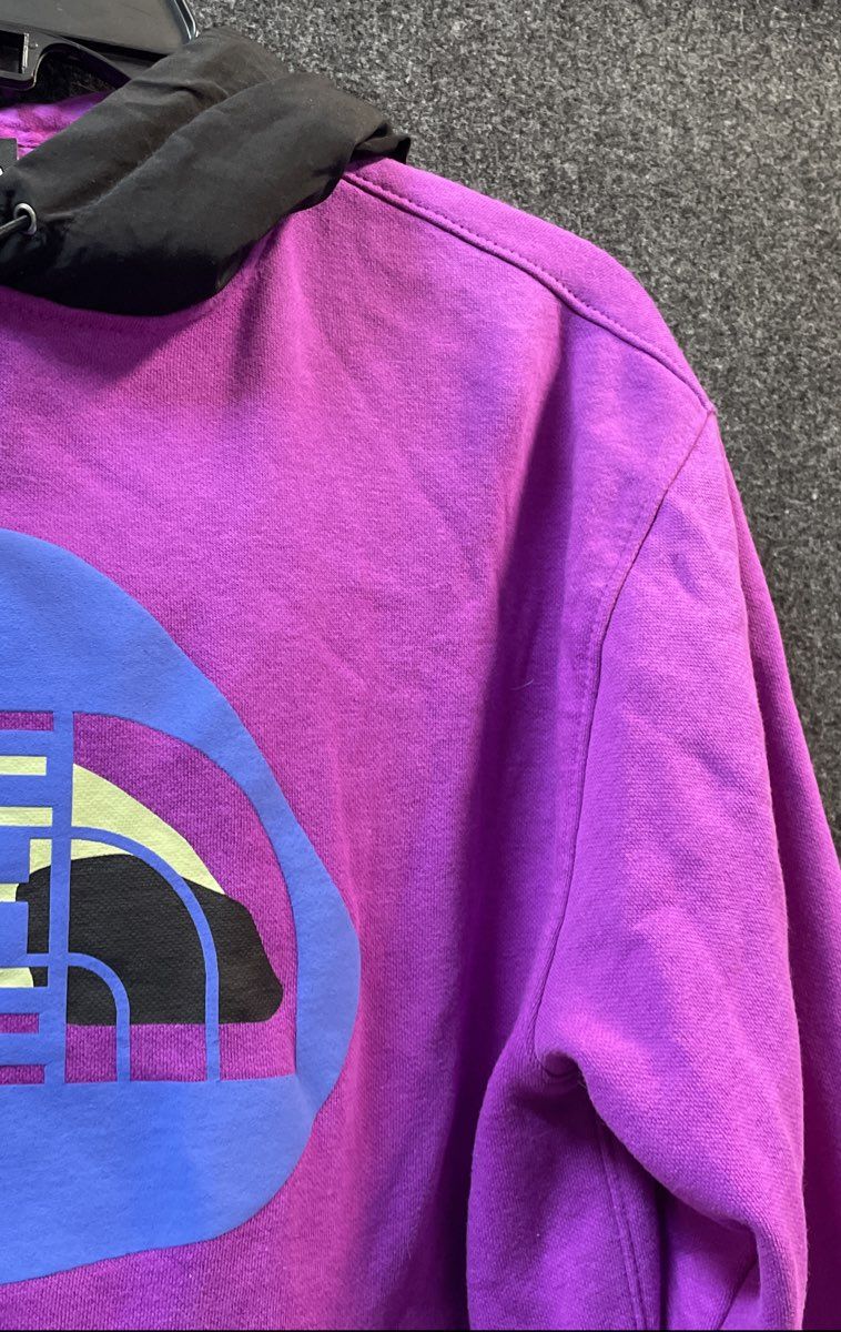 The North Face Women's Hoodie Purple Walls Are Meant For Climbing Sz S