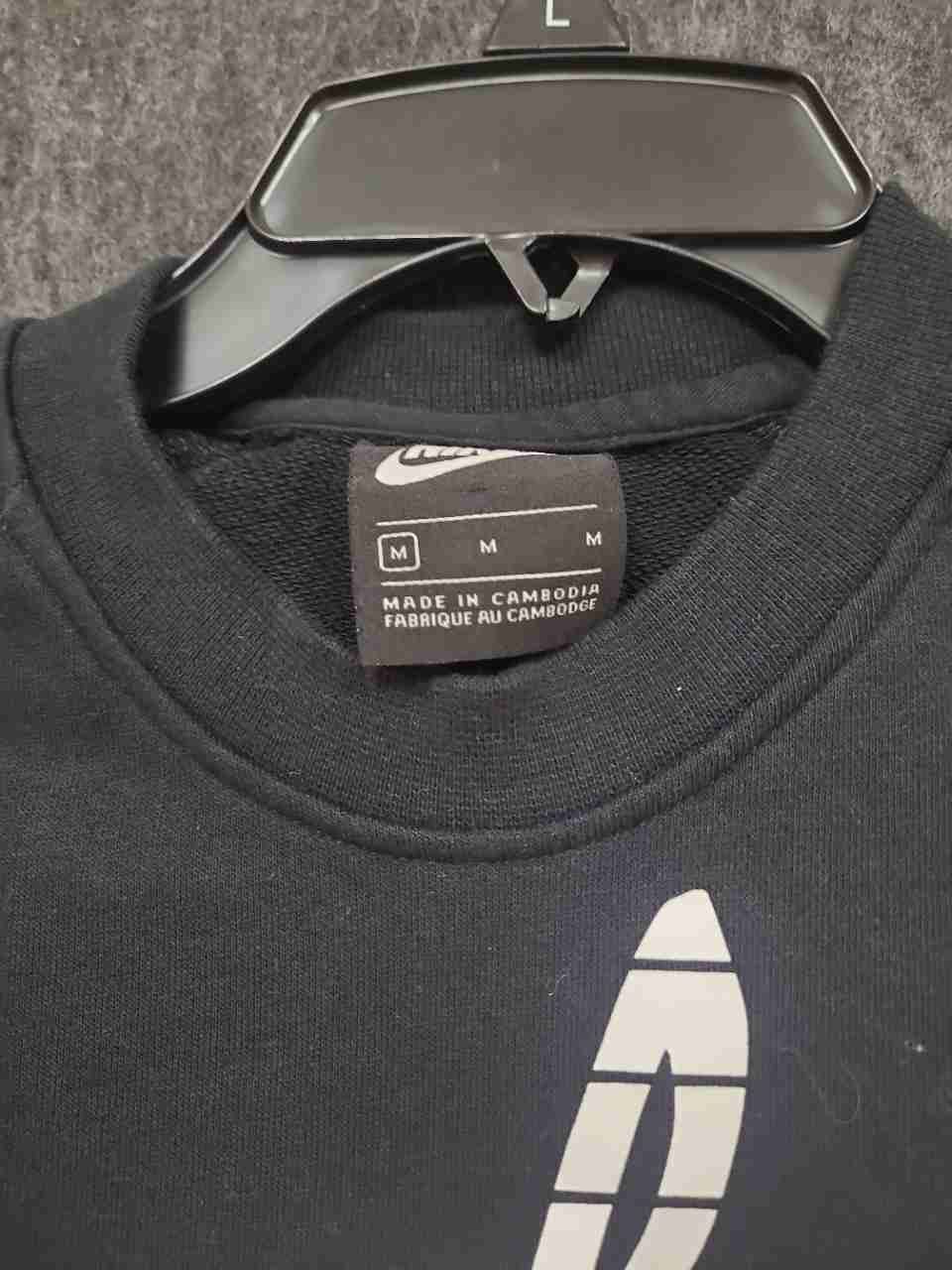 Nike Men's Black Sweatshirt Crewneck Stylized Graphic Logo Raglan Sleeves Sz M