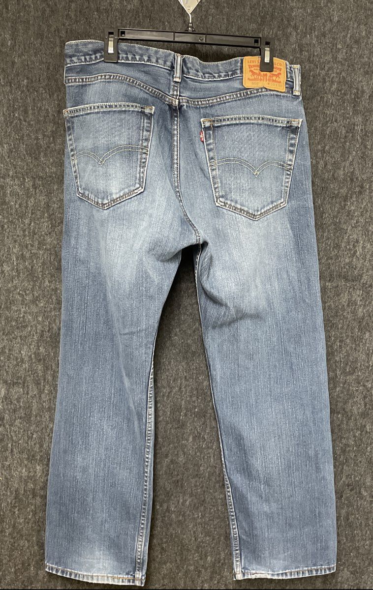 Levi's Men's 505 Regular Fit Straight Leg Jeans Medium Wash Blue Sz 36x30