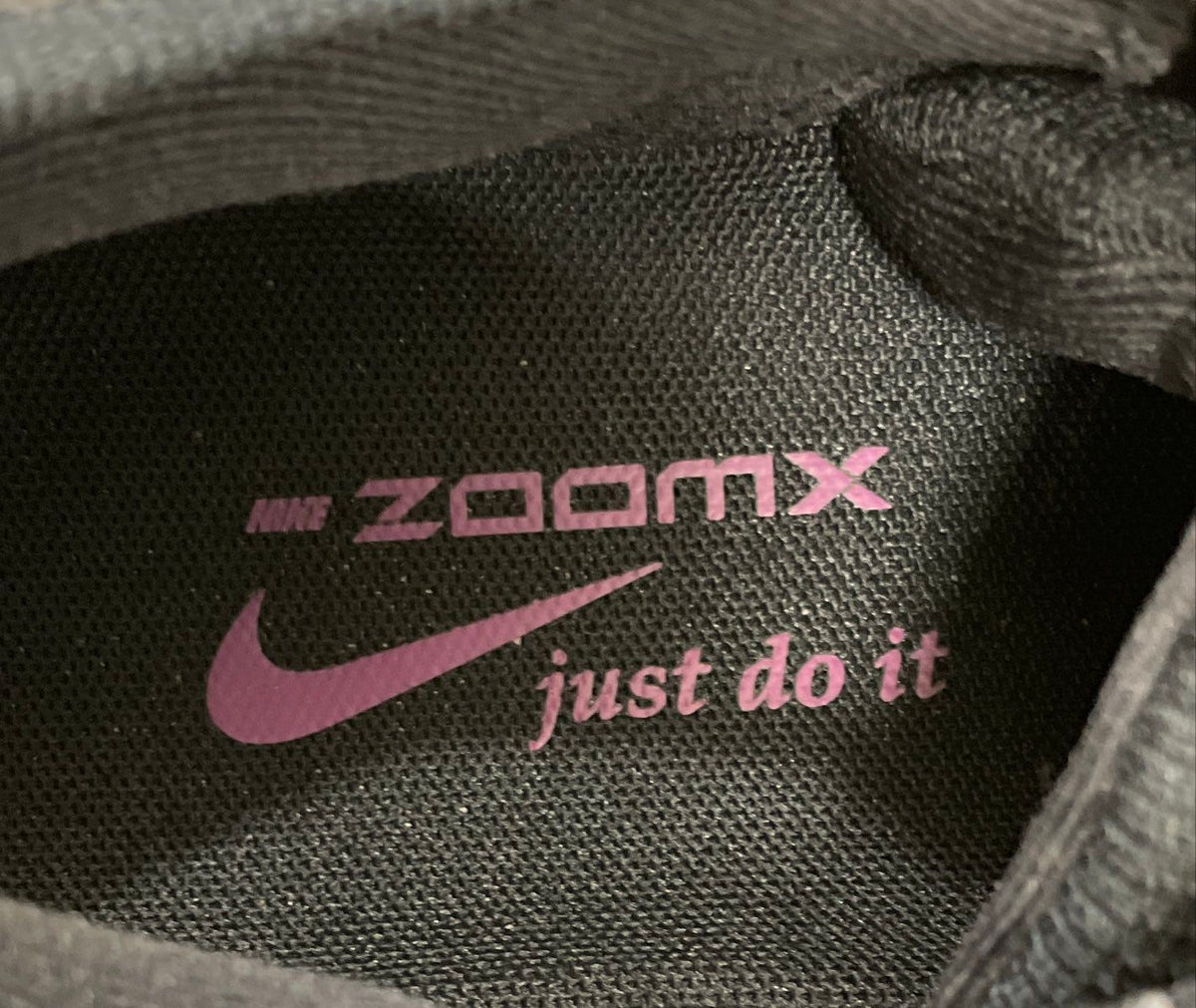 Nike ZoomX Invincible Run Flyknit 3 Black Multi-Color Running Shoes Size 8