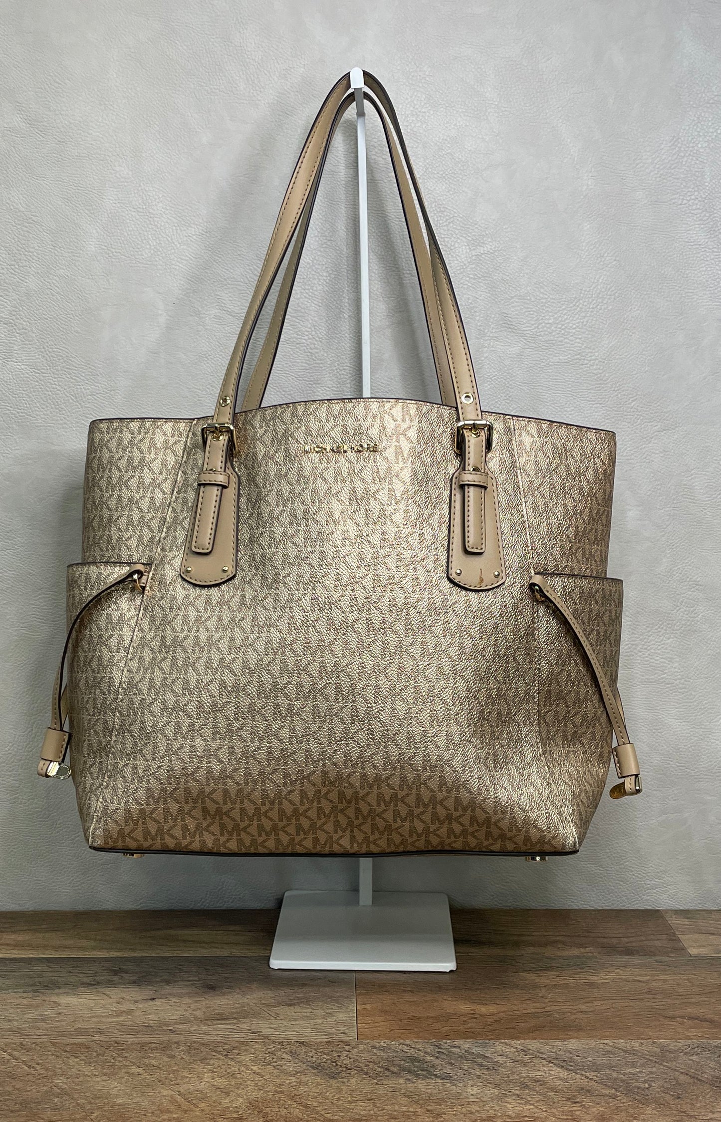 Michael Kors Gold Metallic Signature Canvas Voyager Tote Bag Gold Hardware