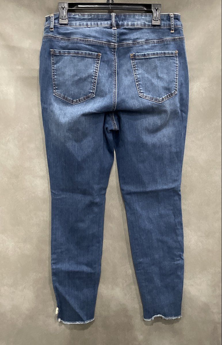 Fashion To Figure Women's Blue Skinny Jeans Distressed Raw Hem Stretch Sz 14