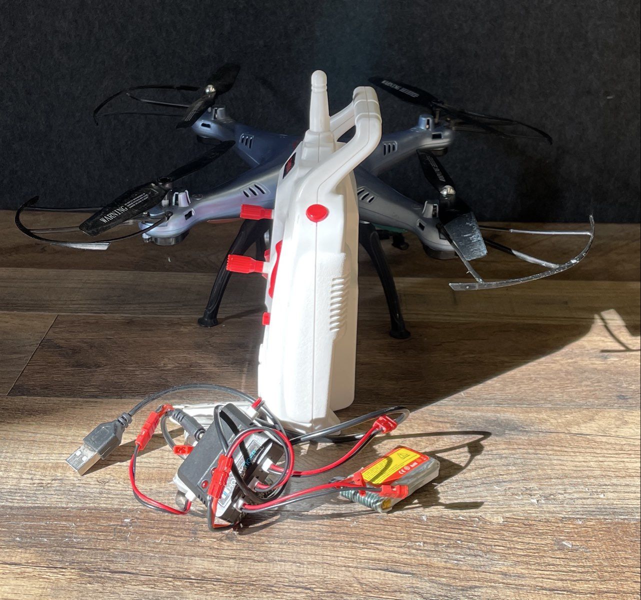 Syma X5HW WiFi FPV Camera Quadcopter Drone 2.4GHz w/ Remote & Batteries