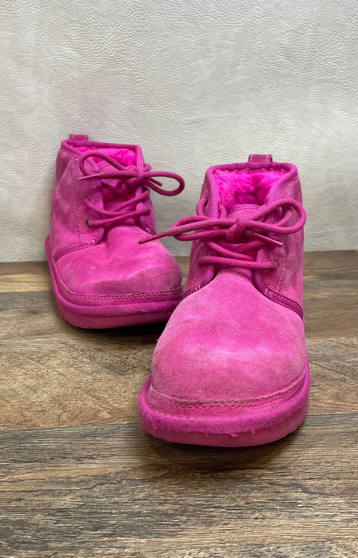Ugg Neumel II Pink Suede Lace Up Chukka Boots Kids Size 4
