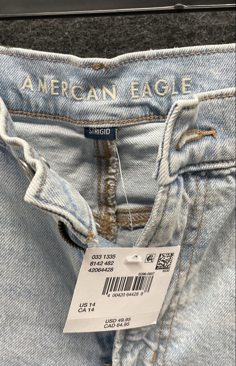 American Eagle Women's Light Blue Strigid Super High Relaxed Shorts Sz 14 NWT