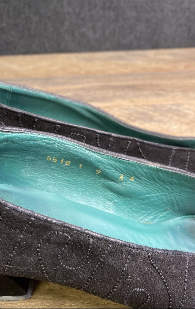 Sacha London Black Suede Embroidered Pointed Toe Pumps Low Heels Size 9 AA