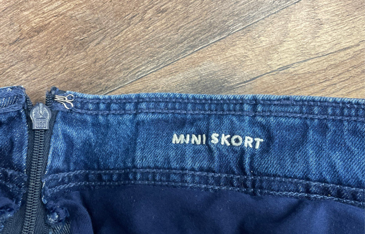 American Eagle Women's Pleated Denim Mini Skort Blue Medium Wash Sz 6