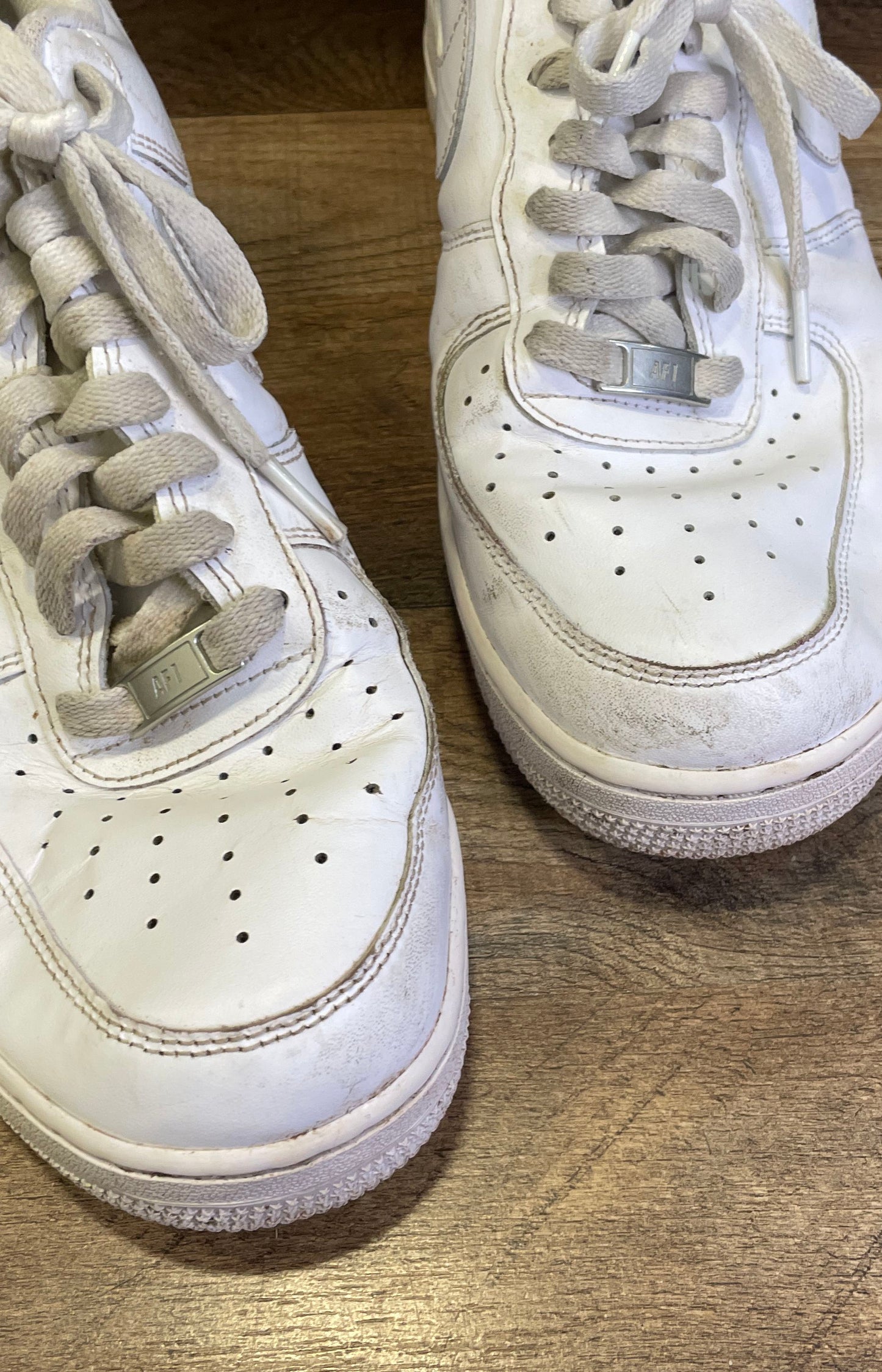 Nike Air Force 1 '07 Low Triple White Men's Basketball Sneakers Size 10.5