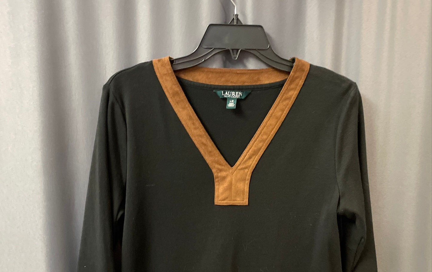 Lauren Ralph Lauren Women's Black V-Neck Shirt Tan Faux Suede Trim Split Hem L