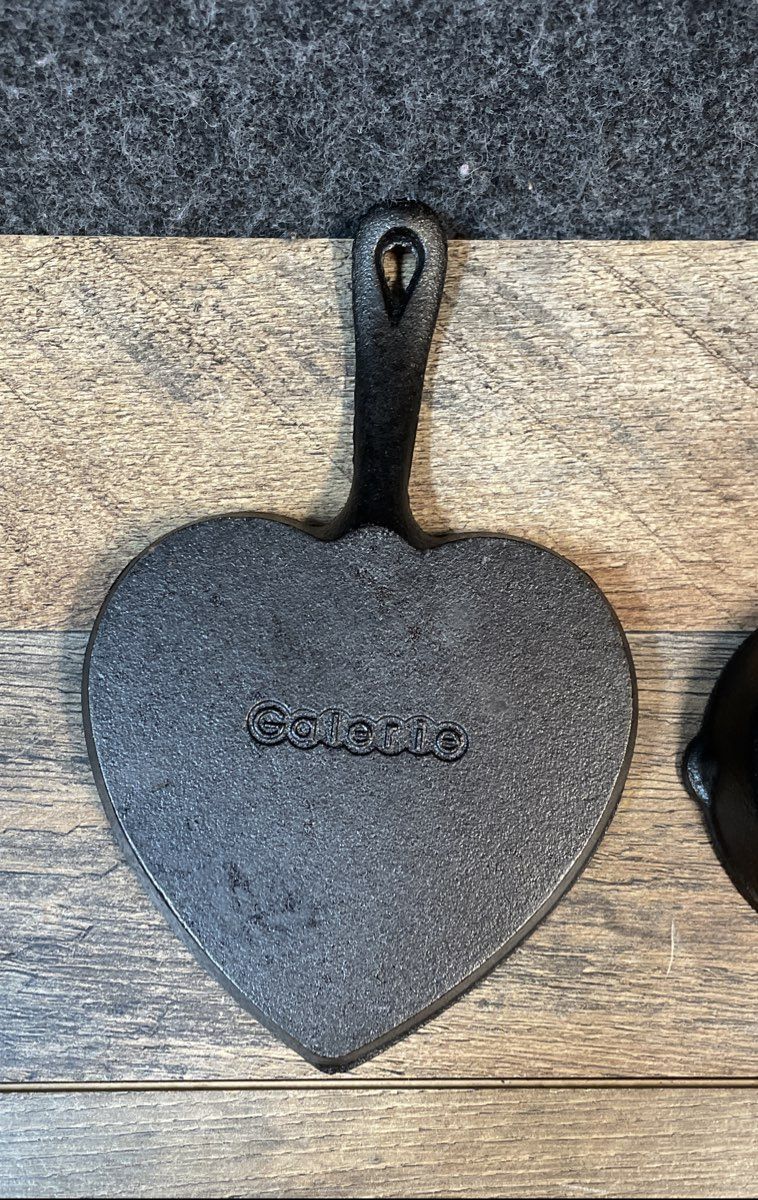 Lodge LMS & Galerie Cast Iron Mini Skillet Heart Griddle 3 Piece Lot Novelty